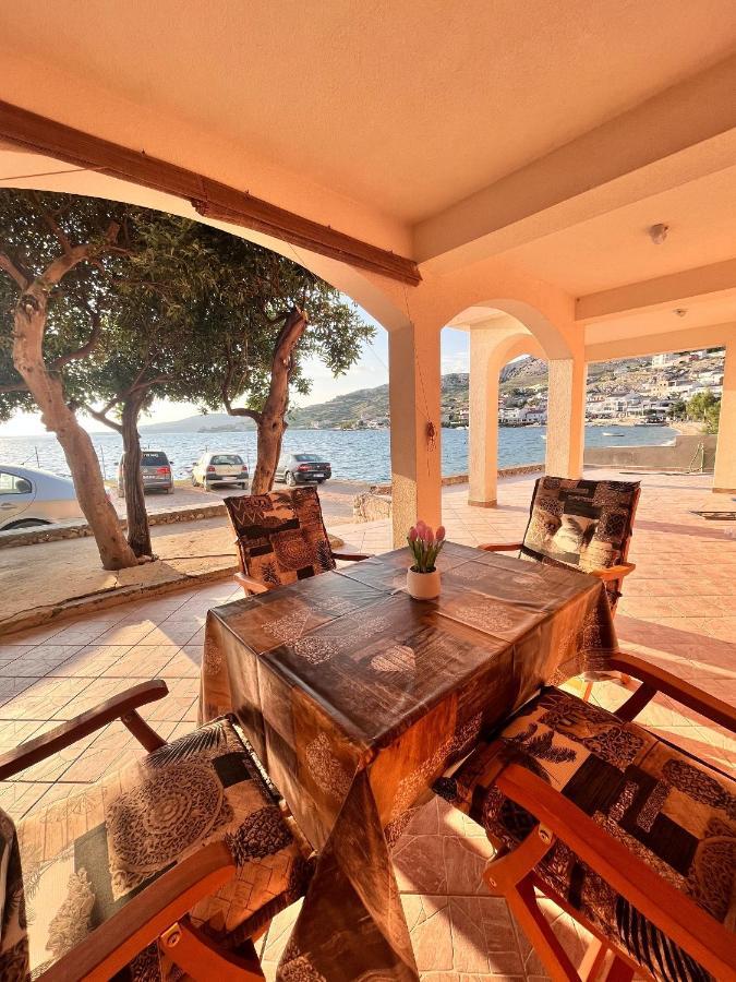 Apartments By The Sea Metajna, Pag - 6465 Exteriér fotografie